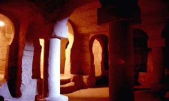 Puzzle 1028 - Eglise troglodyte