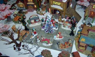 Puzzle Place du village à Noël