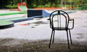 Puzzle 2749 - Chaise de parc