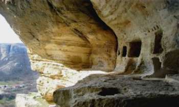 Puzzle 2750 - Habitation troglodyte