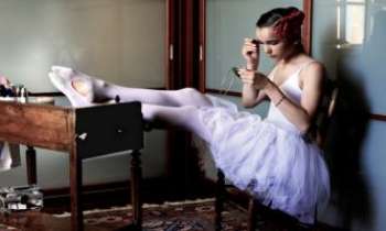 Puzzle 2893 - Danseuse à sa coiffeuse