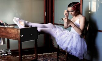 Puzzle Danseuse à sa coiffeuse