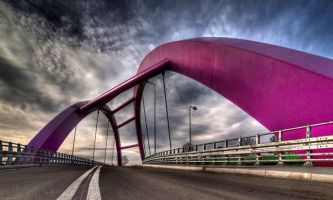 Puzzle Pont sous ciel d'orage