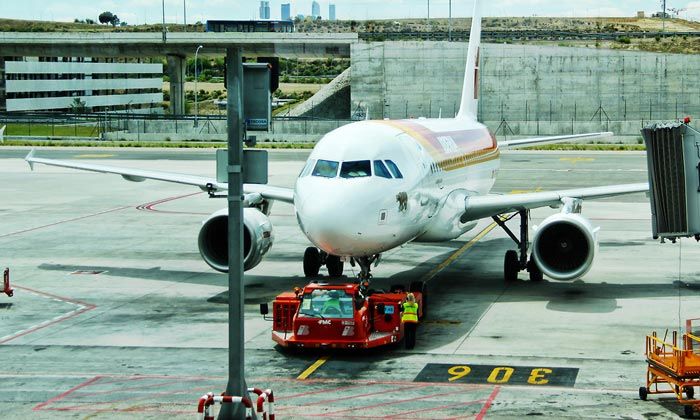 Puzzle Avion au départ
