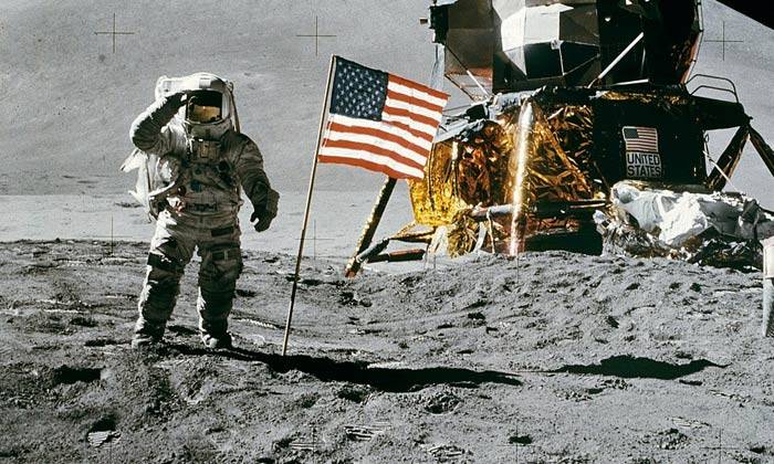 Puzzle sur la Lune
