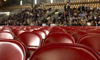 Puzzle 4538 - Places dans salle de concert