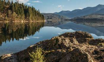 Puzzle 3661 - lac et montagne