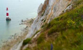 Puzzle 3795 - Phare en bord de mer