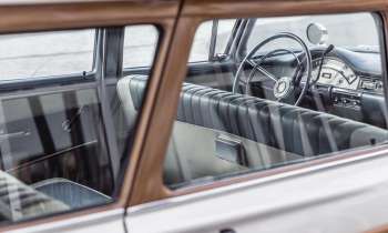 Puzzle 3888 - voiture très ancienne