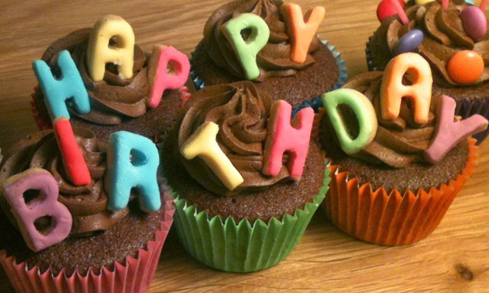 Puzzle gâteaux d'anniversaire
