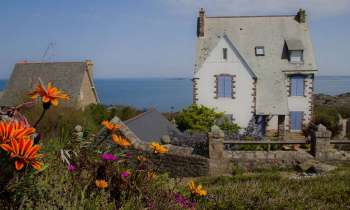 Puzzle 3740 - Jardin fleuri à Roscoff