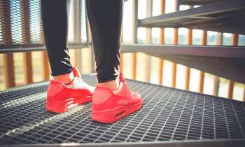 Puzzle 3882 - Chaussures de sport roses