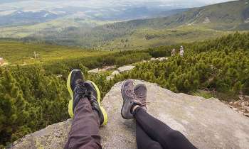 Puzzle 3883 - Sieste en haut de la montagne