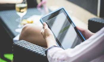 Puzzle 4811 - Lecture sur tablette