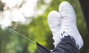 Puzzle 4790 - Paire de chaussures blanches
