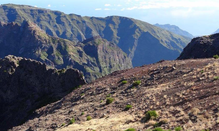 Puzzle Montagnes arides à Madère 