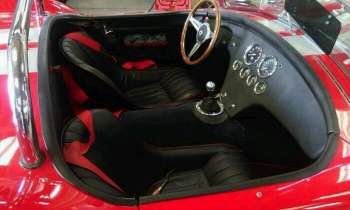Puzzle 3961 - Voiture AC Cobra V8 Chevrolet