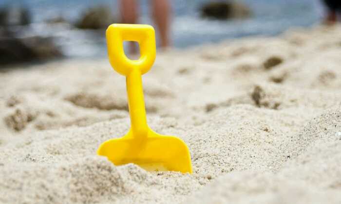 Puzzle Pelle dans le sable