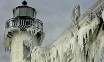 Puzzle 4399 - Phare glacé