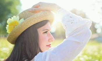 Puzzle 4452 - Femme au chapeau