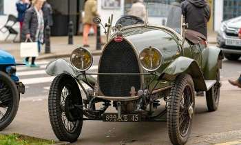 Puzzle 4826 - Voiture ancienne