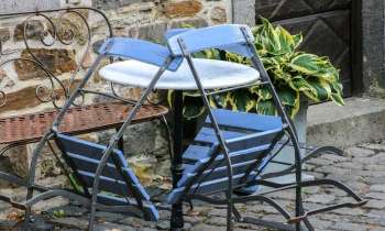 Puzzle 4635 - Petite table ronde de jardin