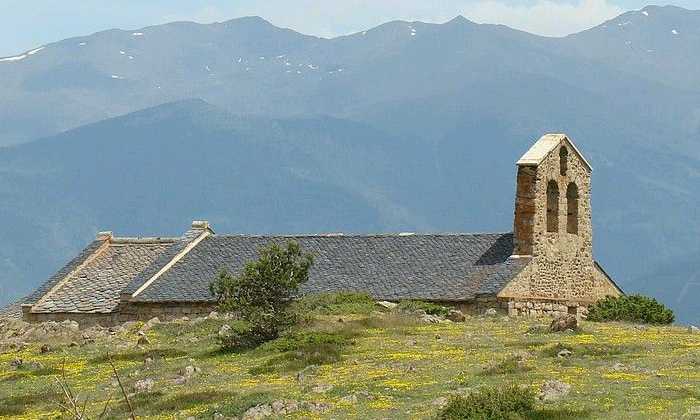 Puzzle Eglise en montagne