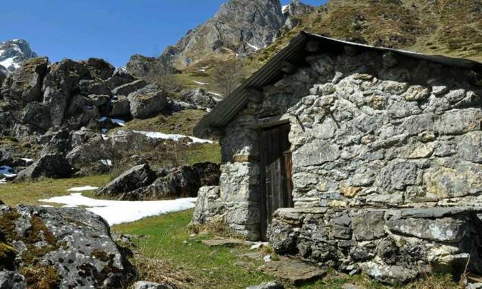 Puzzle Petit chalet en montagne