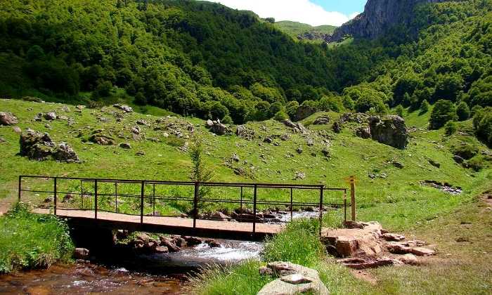 Puzzle Petit pont en montagne