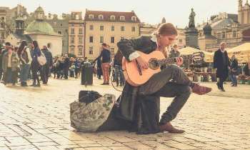 Puzzle 5025 - Guitariste de rue