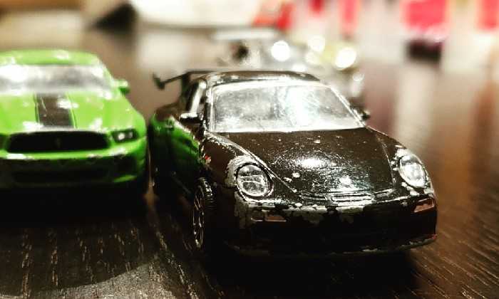 Puzzle Course de voitures miniatures