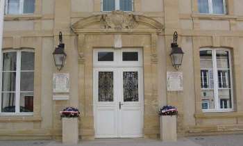 Puzzle 12402 - Une mairie