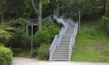 12480 | L'escalier - Escalier dans le jardin public  de Montauban (Tarn et Garonne)