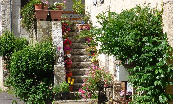 Puzzle escalier fleuri