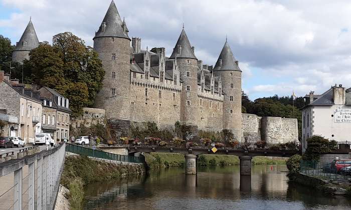 Puzzle le chateau de Josselin - Villes & Monuments - Absolu Puzzle