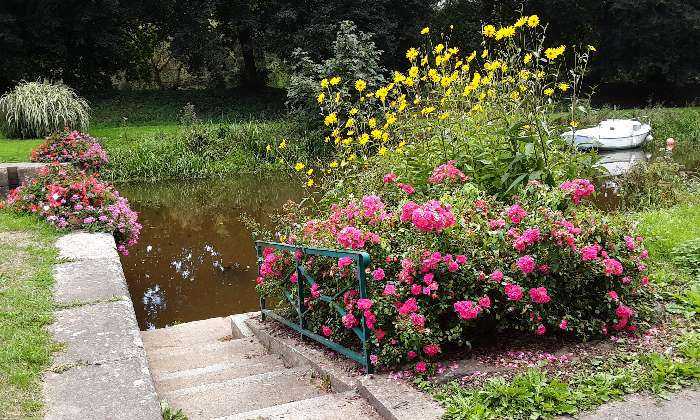 Puzzle au bord du canal