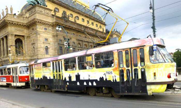 Puzzle un tramway dans Prague