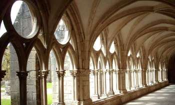 Puzzle 12214 - Cloître d'abbaye
