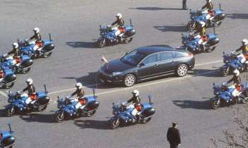 Puzzle 5610 - Escort présidentielle