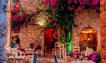 Puzzle 5916 - Restaurant