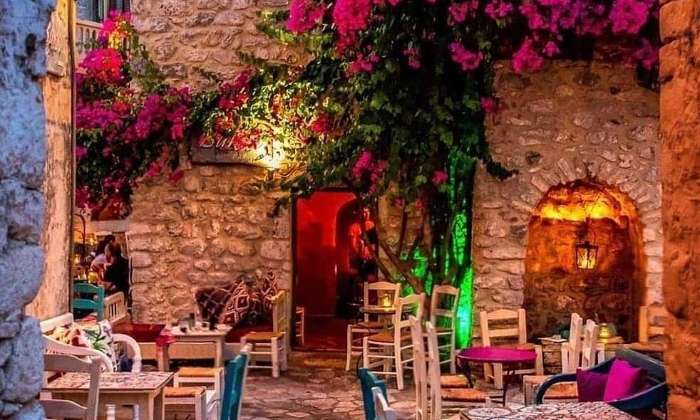 Puzzle Restaurant