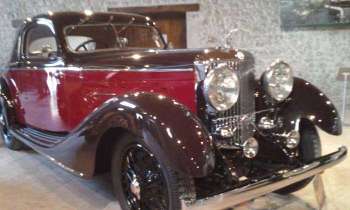 Puzzle 5785 - expo voitures anciennes