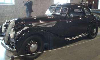 Puzzle 14971 - expo véhicules anciens