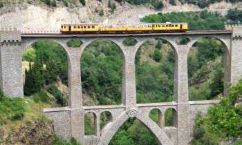 Puzzle 5813 - le petit train jaune
