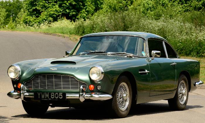 Puzzle ASTON MARTIN DB4 1961