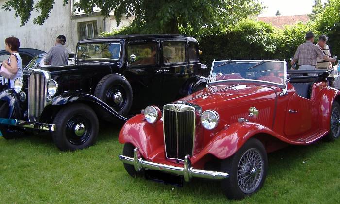 Puzzle expo voitures anciennes