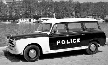 Puzzle 6212 - PEUGEOT 403 FAMILIALE POLICE