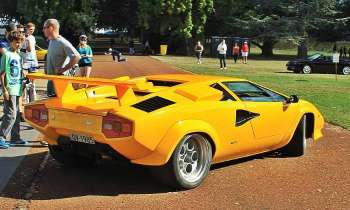 Puzzle 6622 - LAMBORGHINI COUNTACH 1985