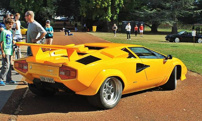 Puzzle LAMBORGHINI COUNTACH 1985