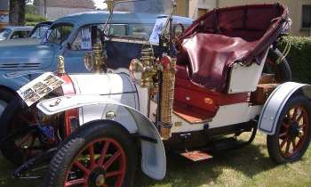 Puzzle 6436 - expo voitures anciennes